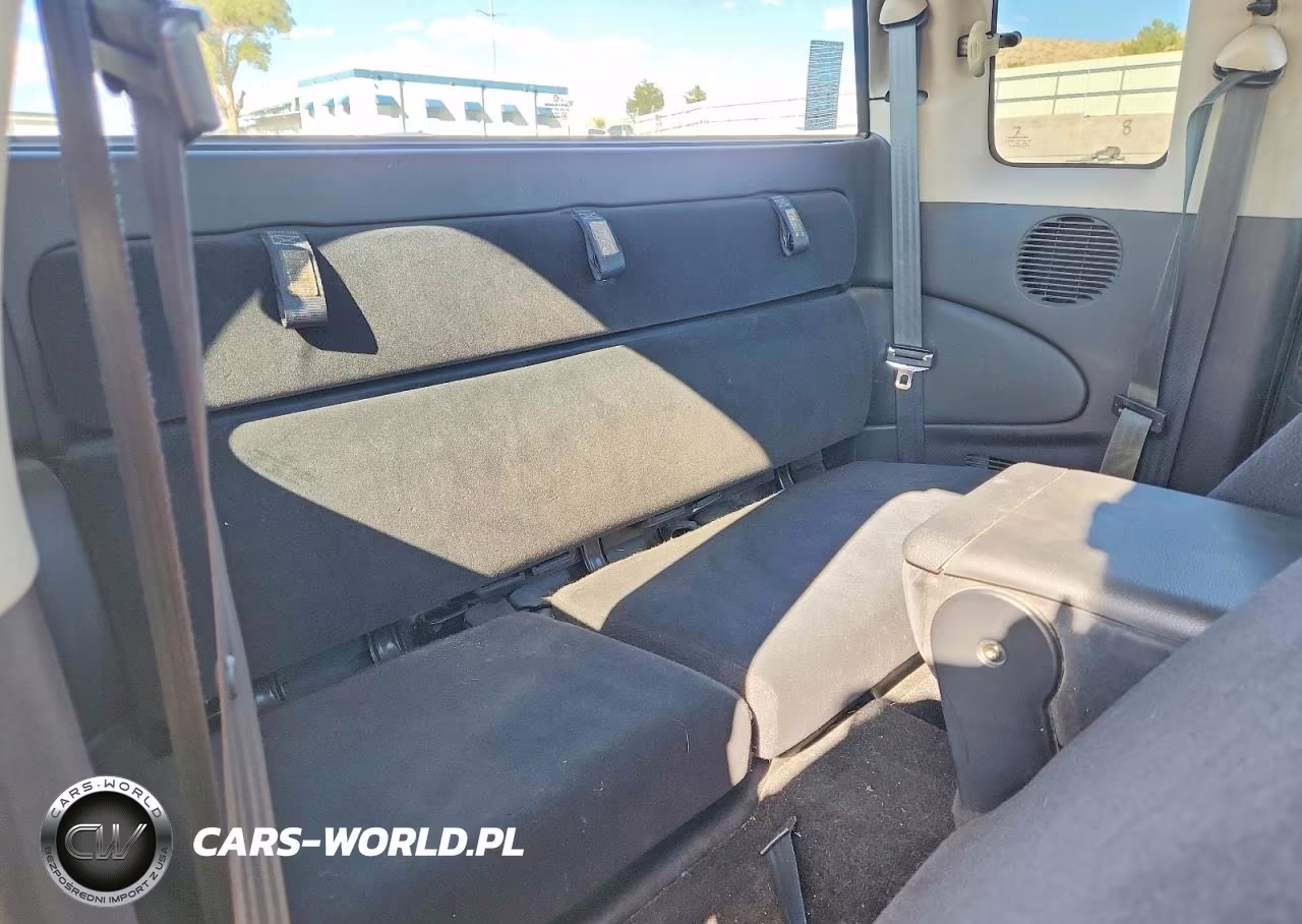 2004 Dodge Dakota Sport VIN:1D7HG32N34S749688 - 10