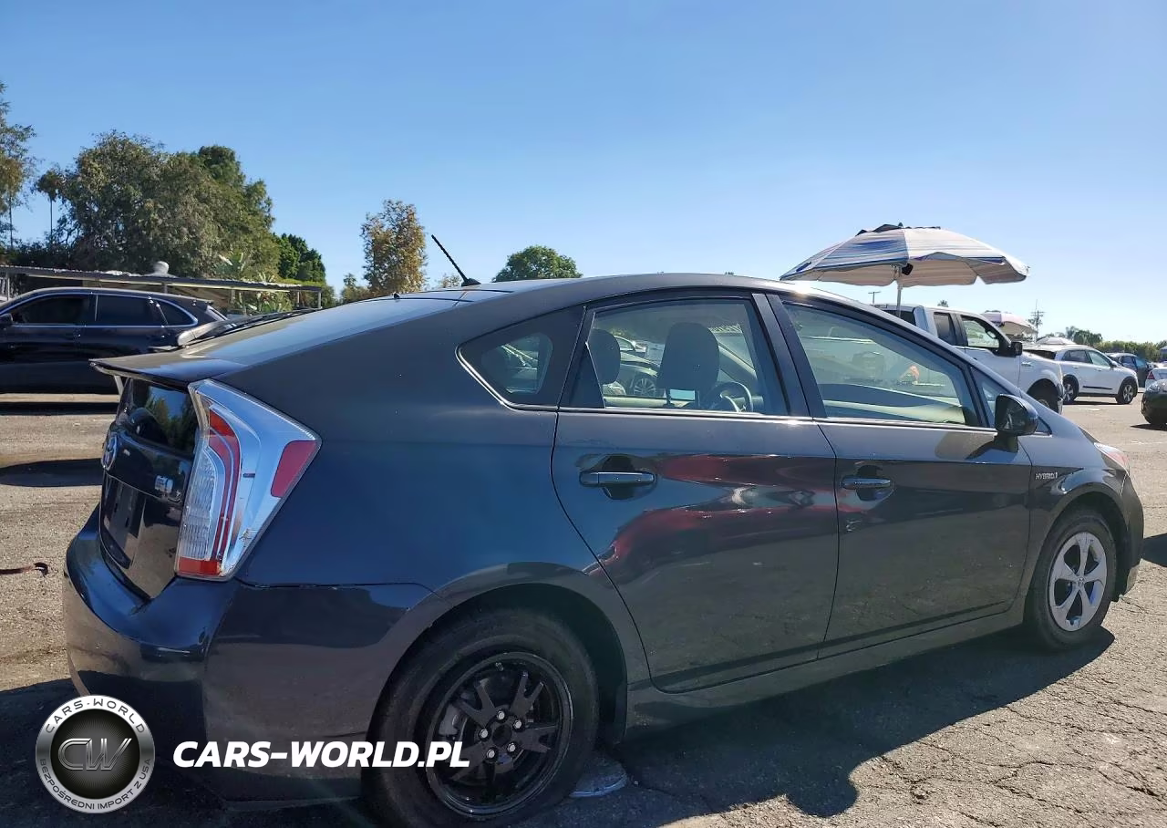 2015 Toyota Prius Base VIN:JTDKN3DU7F0442758 - 3
