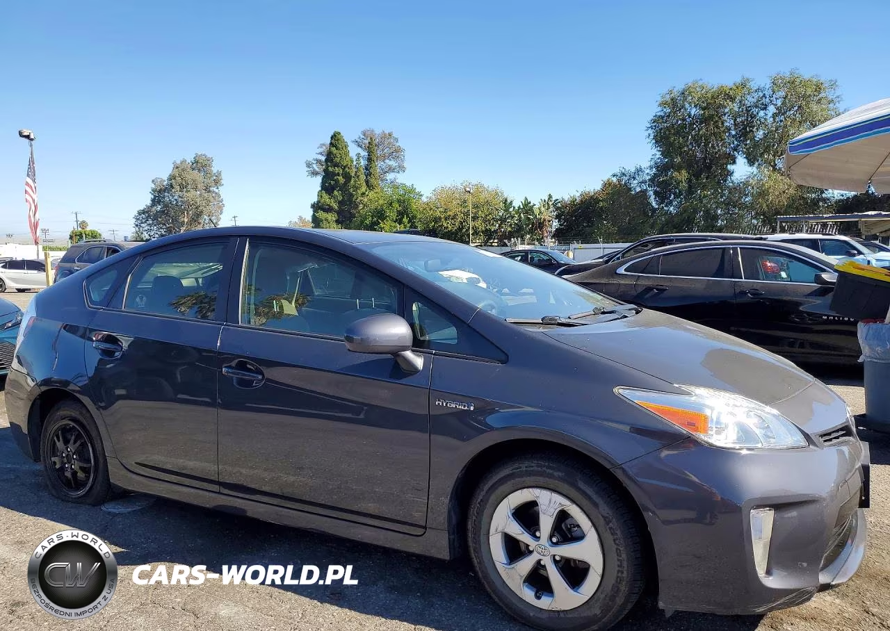 2015 Toyota Prius Base VIN:JTDKN3DU7F0442758 - 4