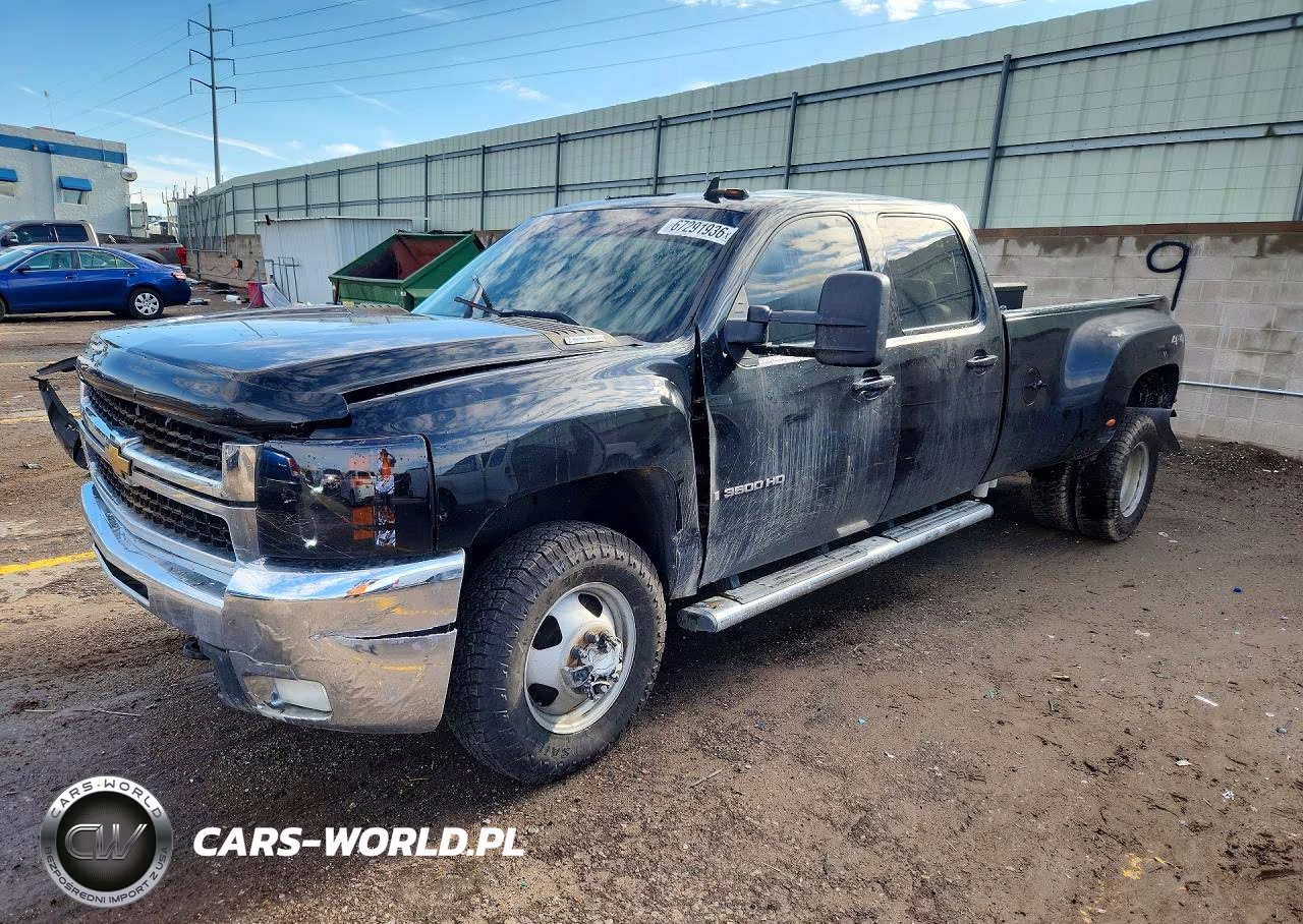 2008 Chevrolet Silverado C1500 High Country VIN:1GCJK33658F149447 - 1