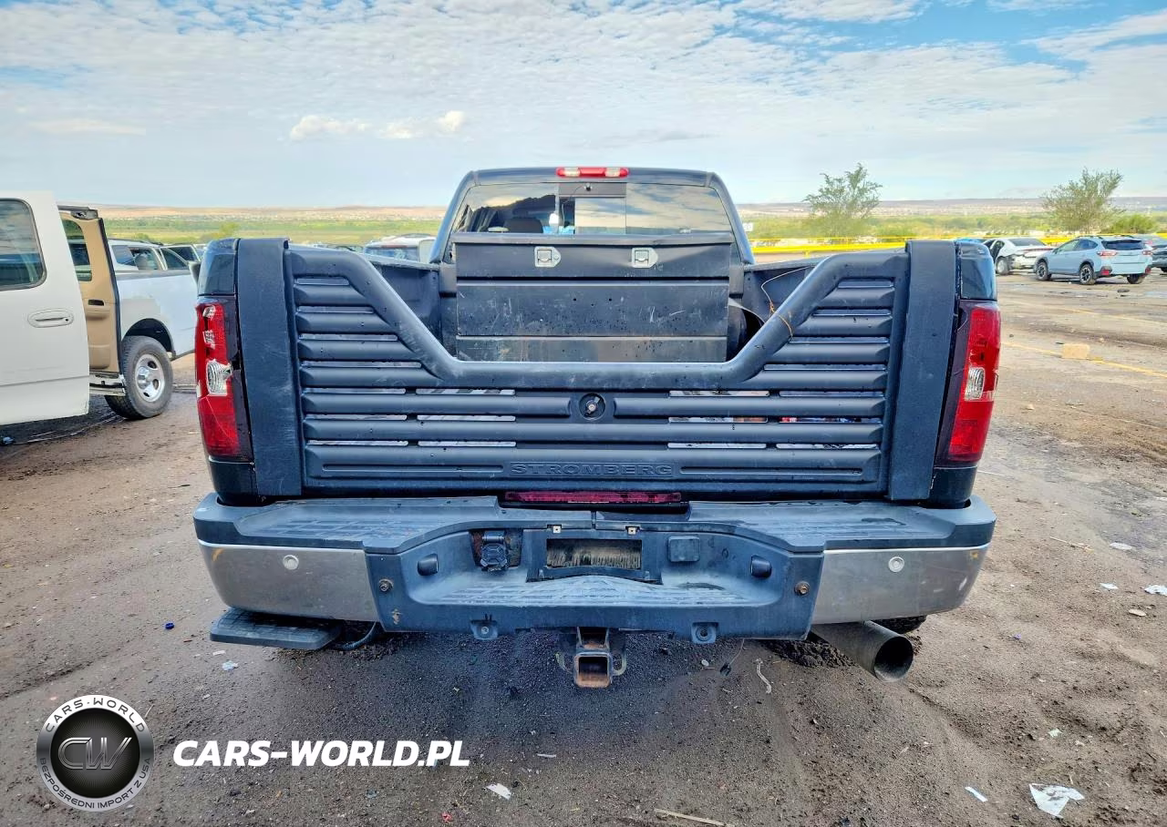 2008 Chevrolet Silverado C1500 High Country VIN:1GCJK33658F149447 - 6