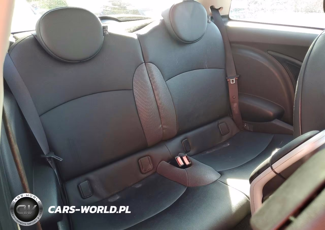 2007 Mini Cooper S VIN:WMWMF73567TL90253 - 10