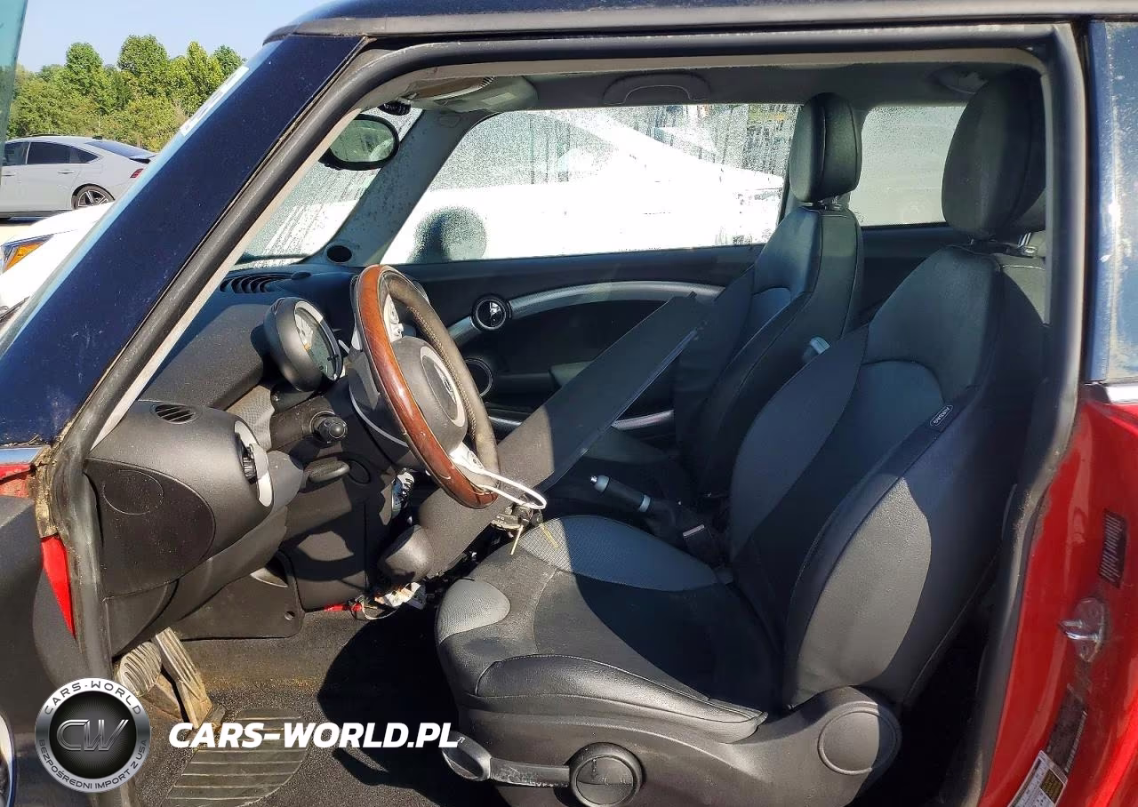 2007 Mini Cooper S VIN:WMWMF73567TL90253 - 7