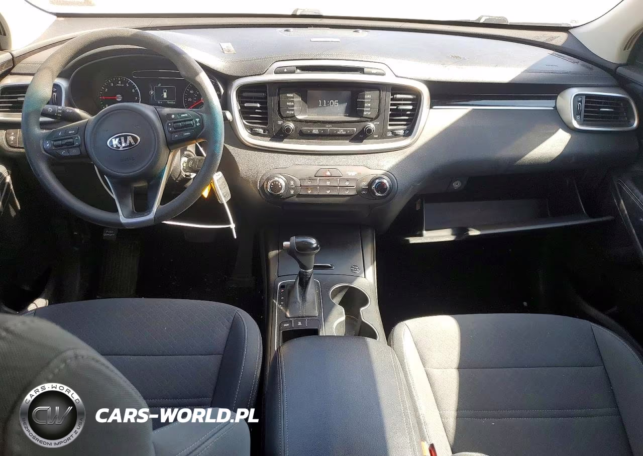 2017 Kia Sorento Lx VIN:5XYPGDA37HG296862 - 8
