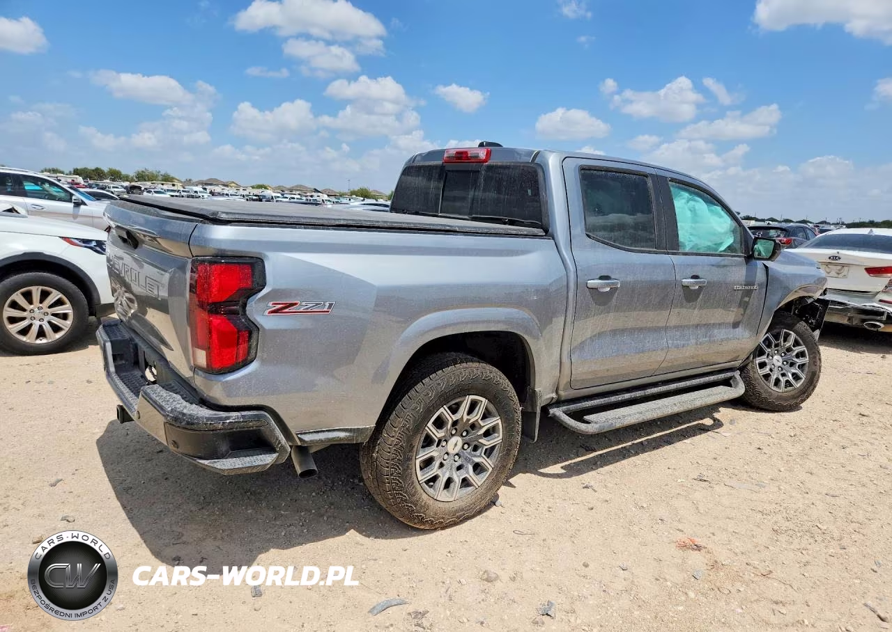 2026 Chevrolet Colorado Z71 VIN:1GCPTDEK4T1117747 - 3