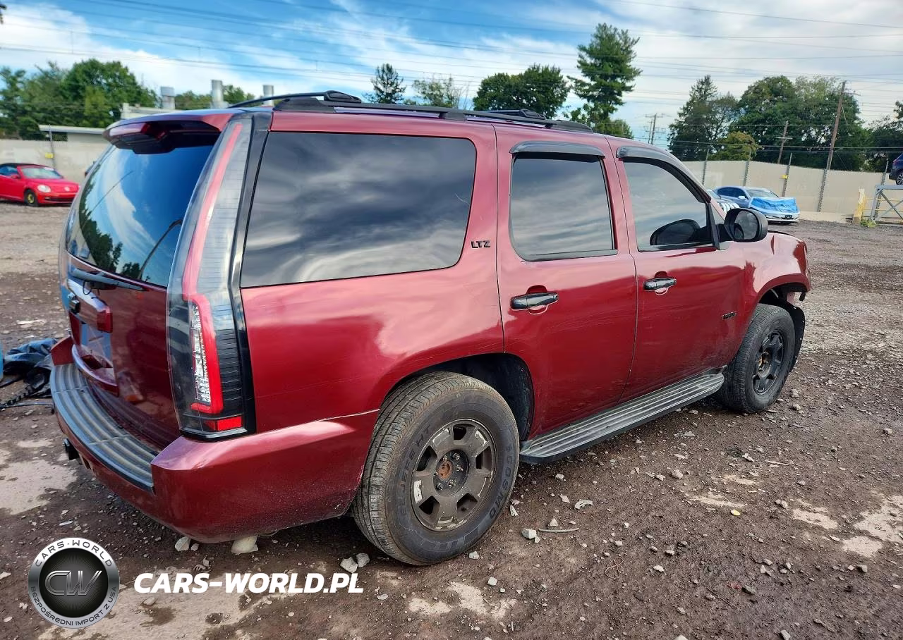 2007 Chevrolet Tahoe K1500 VIN:1GNFK13007J273702 - 3
