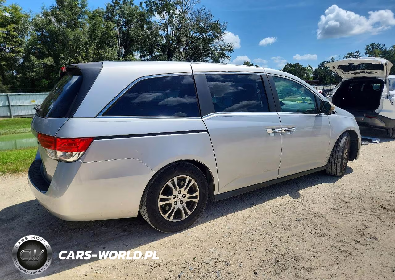 2014 Honda Odyssey Exl VIN:5FNRL5H63EB033524 - 3