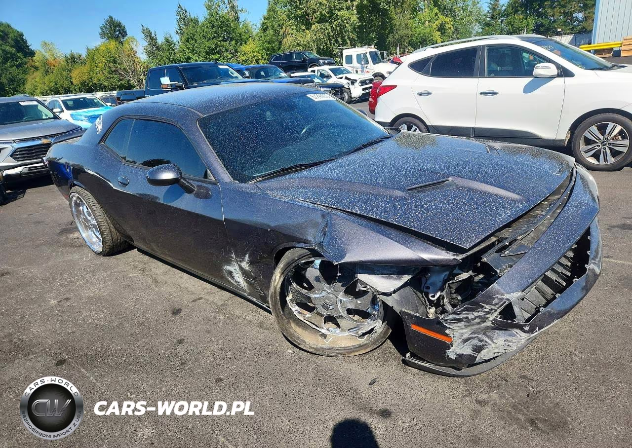 2020 Dodge Challenger Sxt VIN:2C3CDZAG4LH131034 - 4