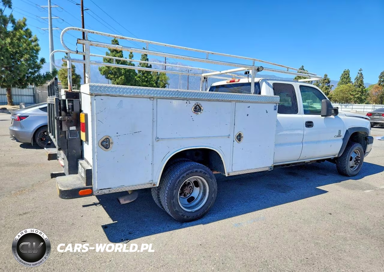2005 Chev Silverado 3500 Crew VIN:1GCJC39U15E206795 - 3