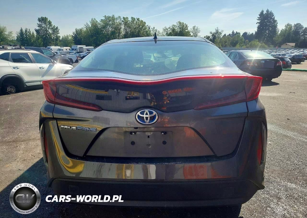 2018 Toyota Prius Prime Premium VIN:JTDKARFPXJ3078686 - 6