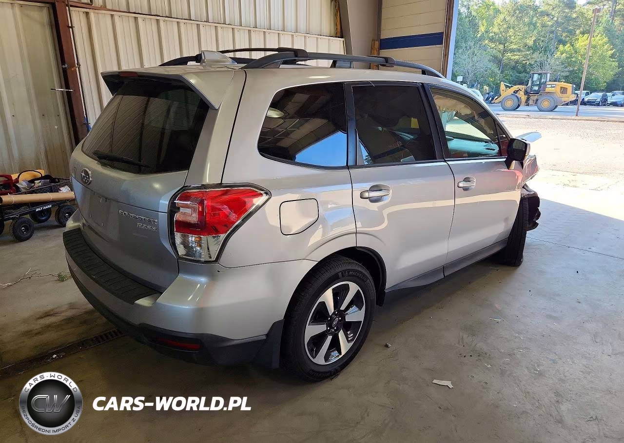 2017 Subaru Forester 2.5I Premium VIN:JF2SJAEC9HH461937 - 3