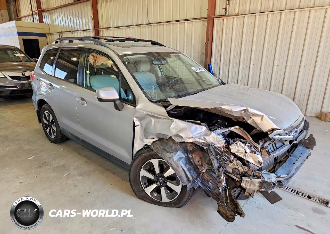 2017 Subaru Forester 2.5I Premium VIN:JF2SJAEC9HH461937 - 4