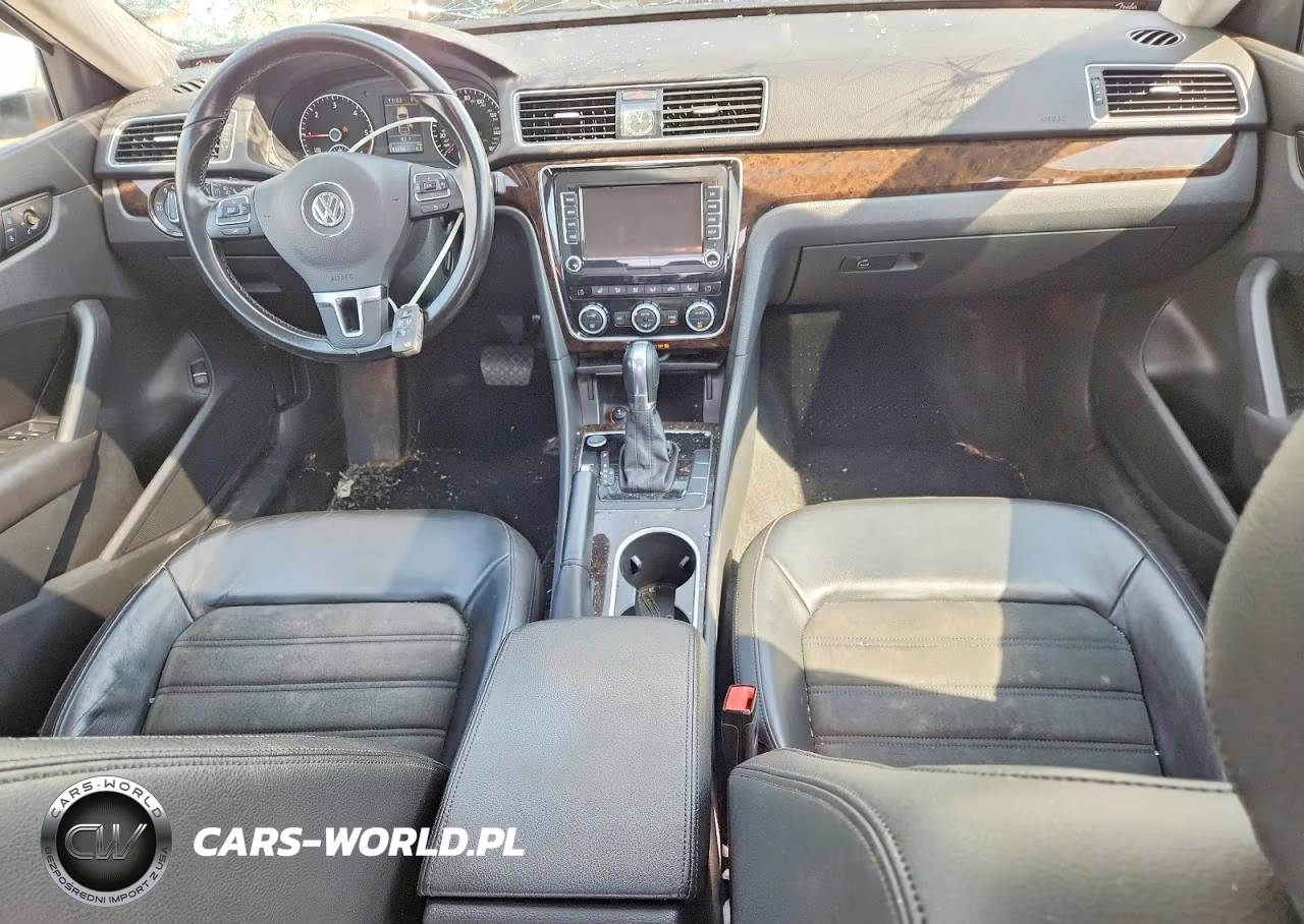 2015 Volkswagen Passat Sel VIN:1VWCV7A38FC085254 - 8