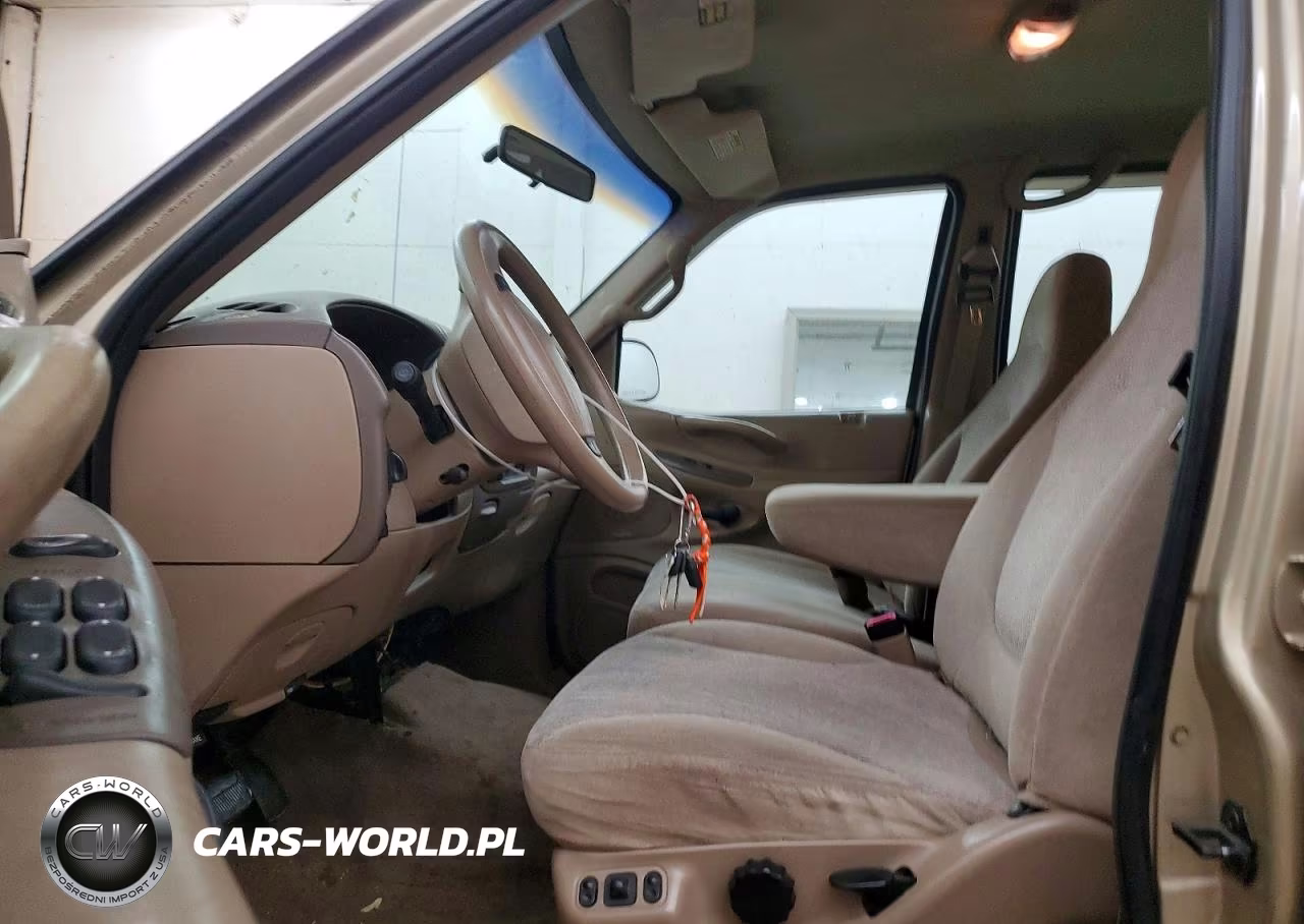 1999 Ford Expedition VIN:1FMPU18L4XLA33580 - 7