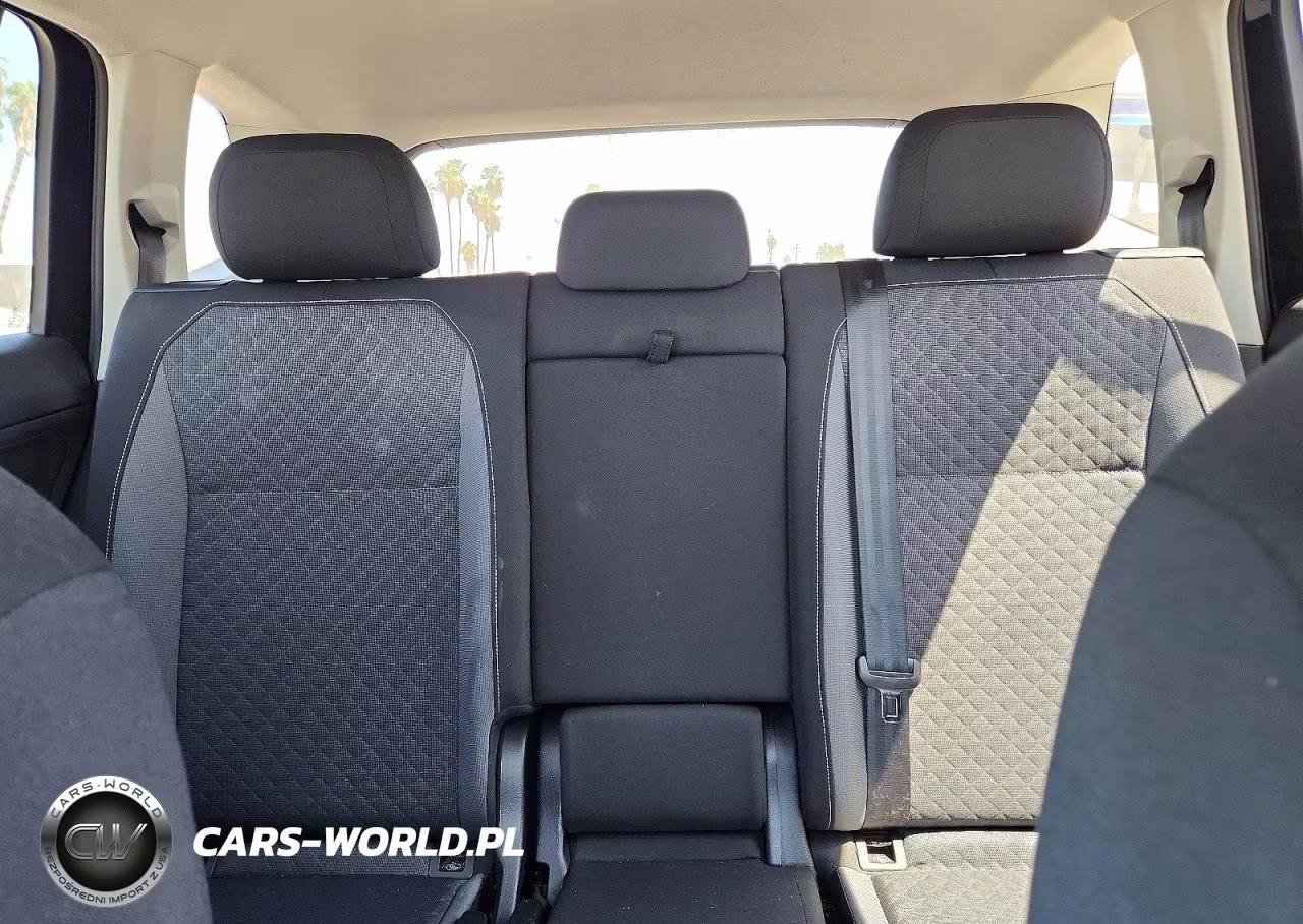 2021 Volkswagen Tiguan S VIN:3VV1B7AX0MM121666 - 10