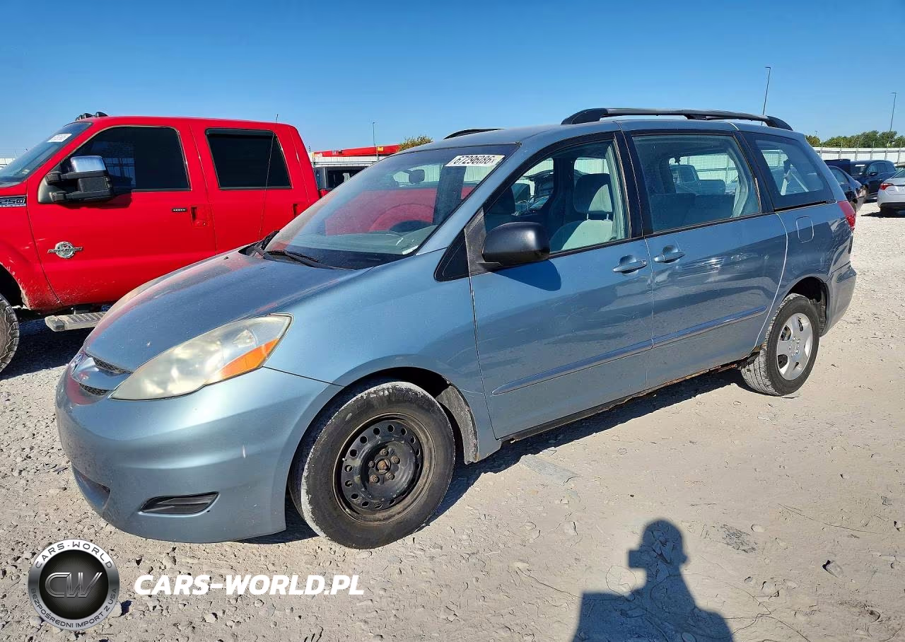 2009 Toyota Sienna Ce 8-Passenger