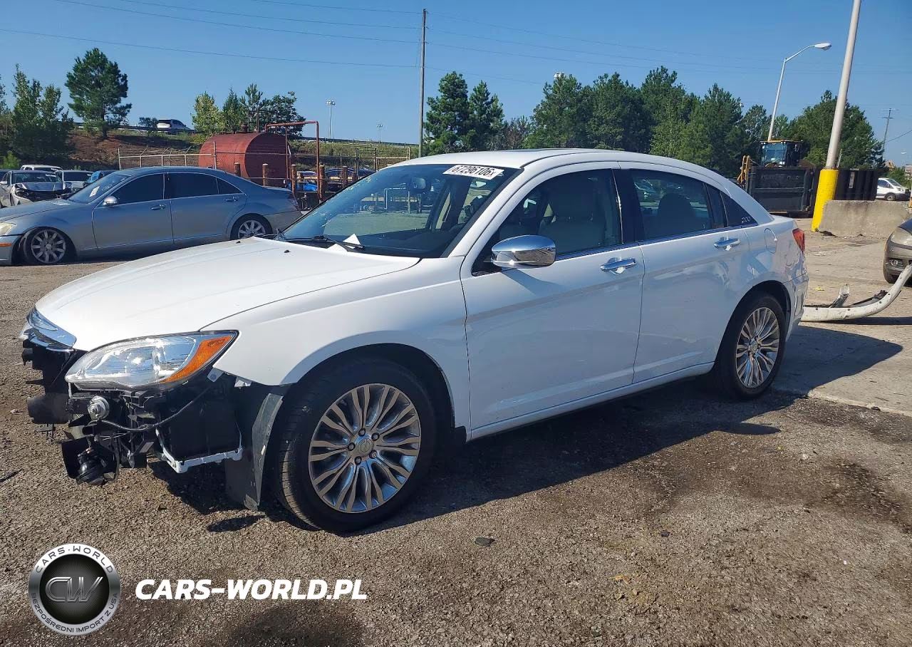 2013 Chrysler 200 Limited
