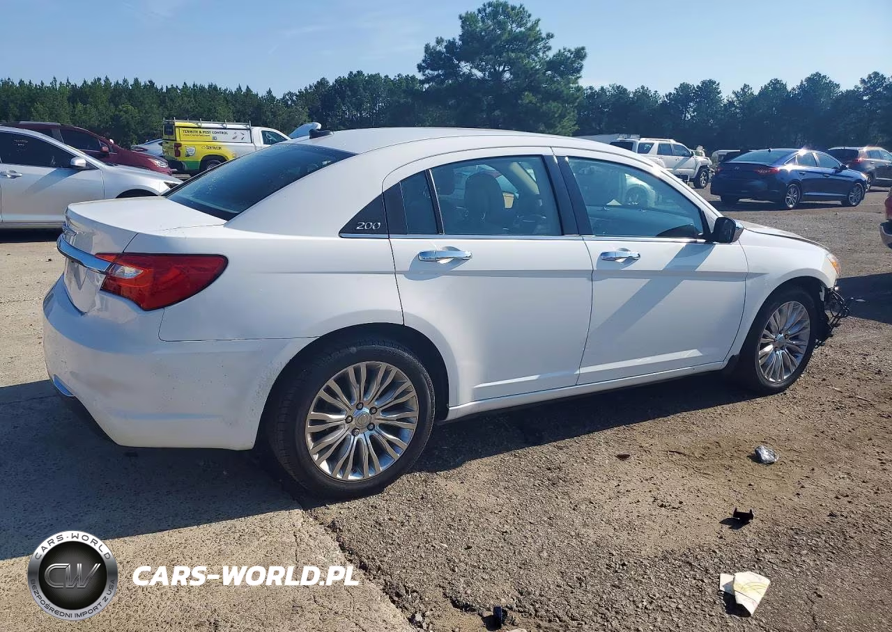2013 Chrysler 200 Limited VIN:1C3CCBCG7DN676578 - 3