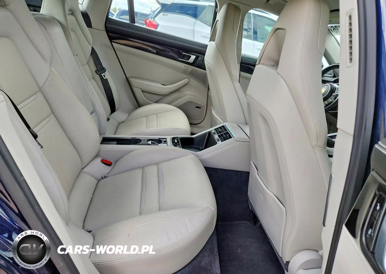2018 Porsche Panamera 4 VIN:WP0AA2A7XJL106139 - 10