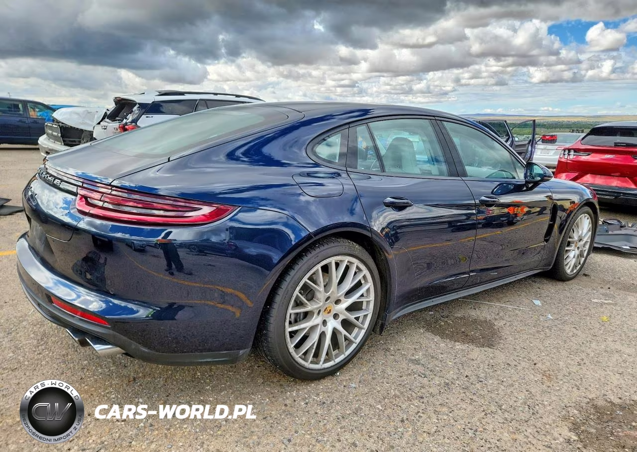 2018 Porsche Panamera 4 VIN:WP0AA2A7XJL106139 - 3
