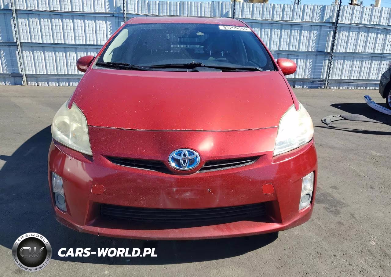 2011 Toyota Prius Two VIN:JTDKN3DUXB0265584 - 5