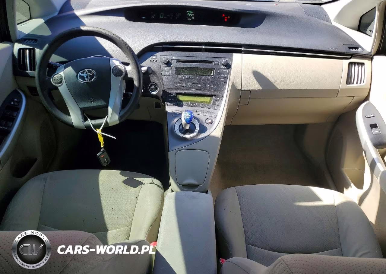 2011 Toyota Prius Two VIN:JTDKN3DUXB0265584 - 8