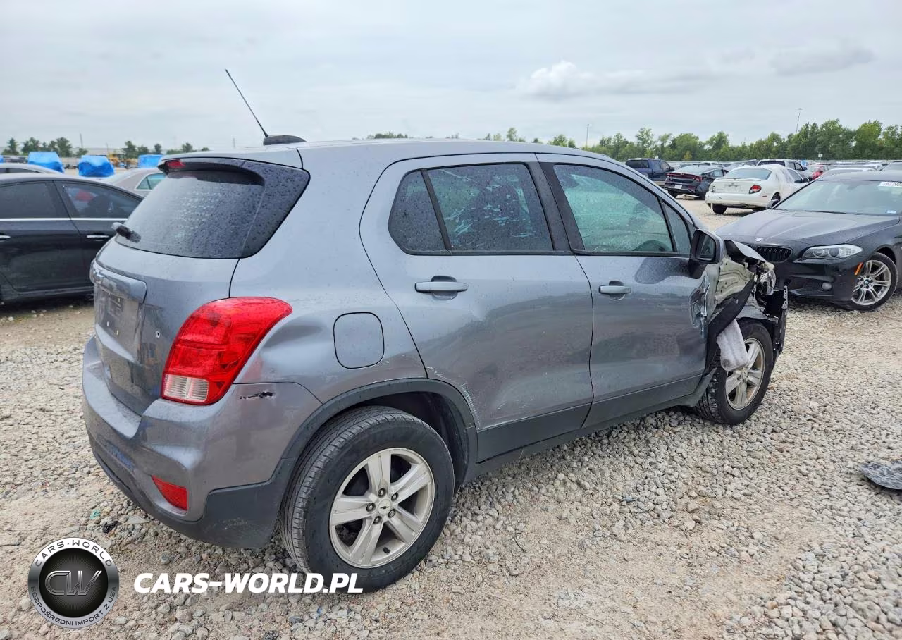 2020 Chevrolet Trax Ls VIN:3GNCJKSB7LL144034 - 3