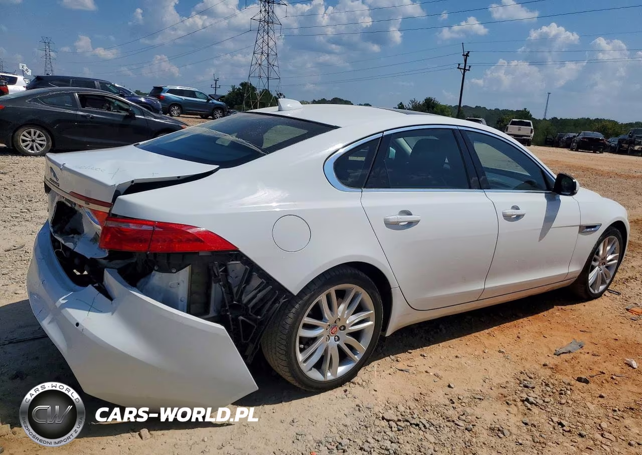 2016 Jaguar Xf Prestige VIN:SAJBK4BV7GCY20377 - 3