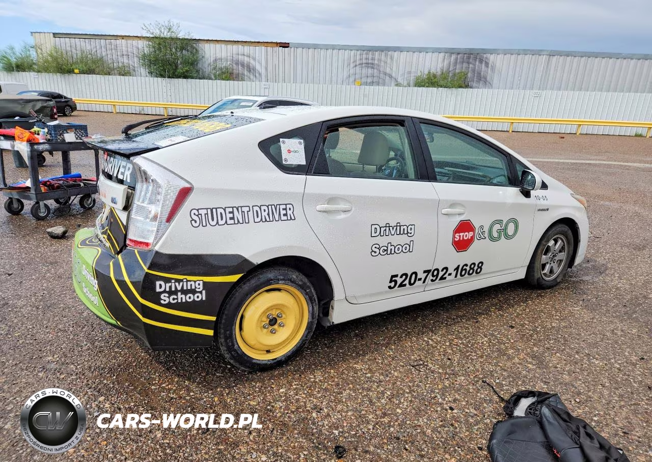 2010 Toyota Prius Iii VIN:JTDKN3DUXA0047028 - 3