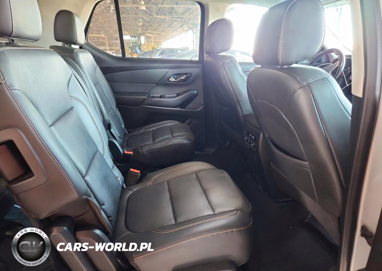 2021 Chevrolet Traverse Premier VIN:1GNEVKKW7MJ138176 - 11