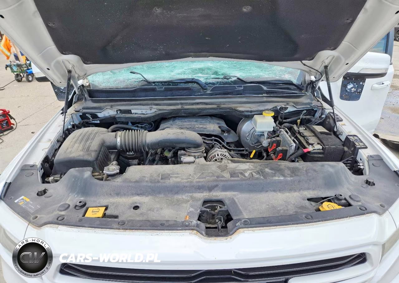 2022 Ram 1500 Laramie VIN:1C6RREJT4NN104978 - 11