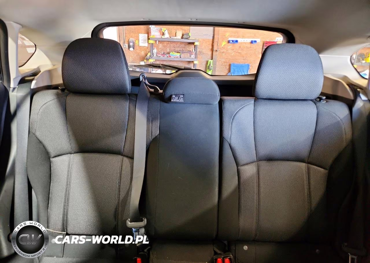 2018 Subaru Impreza VIN:4S3GTAA68J3743651 - 10