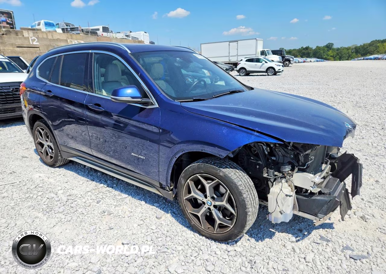 2018 BMW X1 xDrive28I VIN:WBXHT3C33J5K20449 - 4