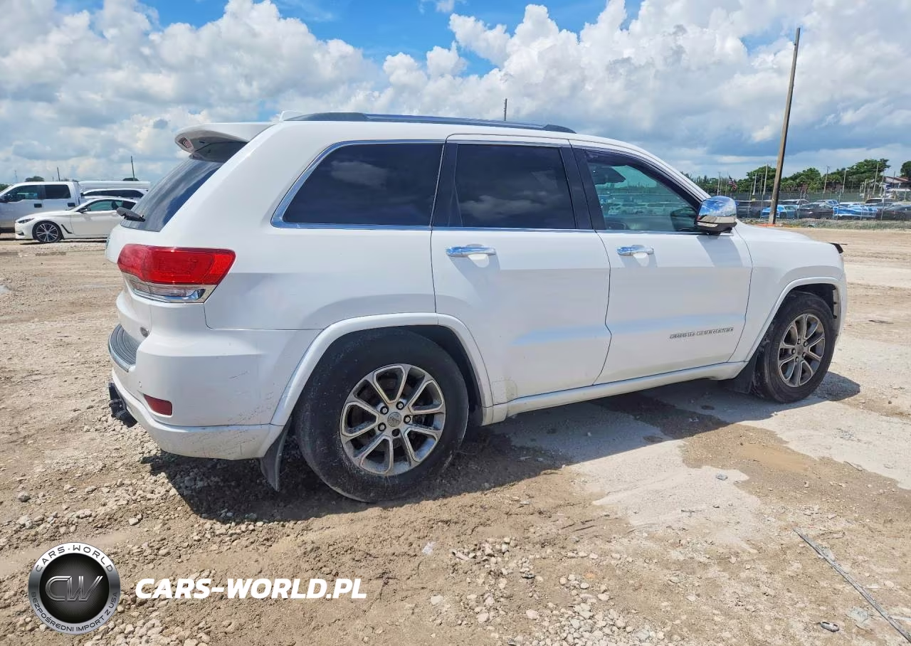 2014 Jeep Grand Cherokee Overland VIN:1C4RJFCM9EC325418 - 3
