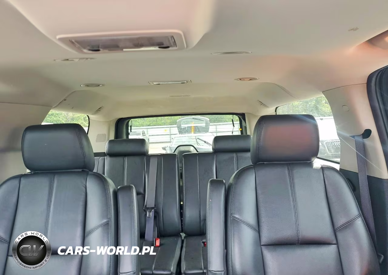 2013 Chevrolet Suburban K1500 Lt VIN:1GNSKJE77DR231193 - 10