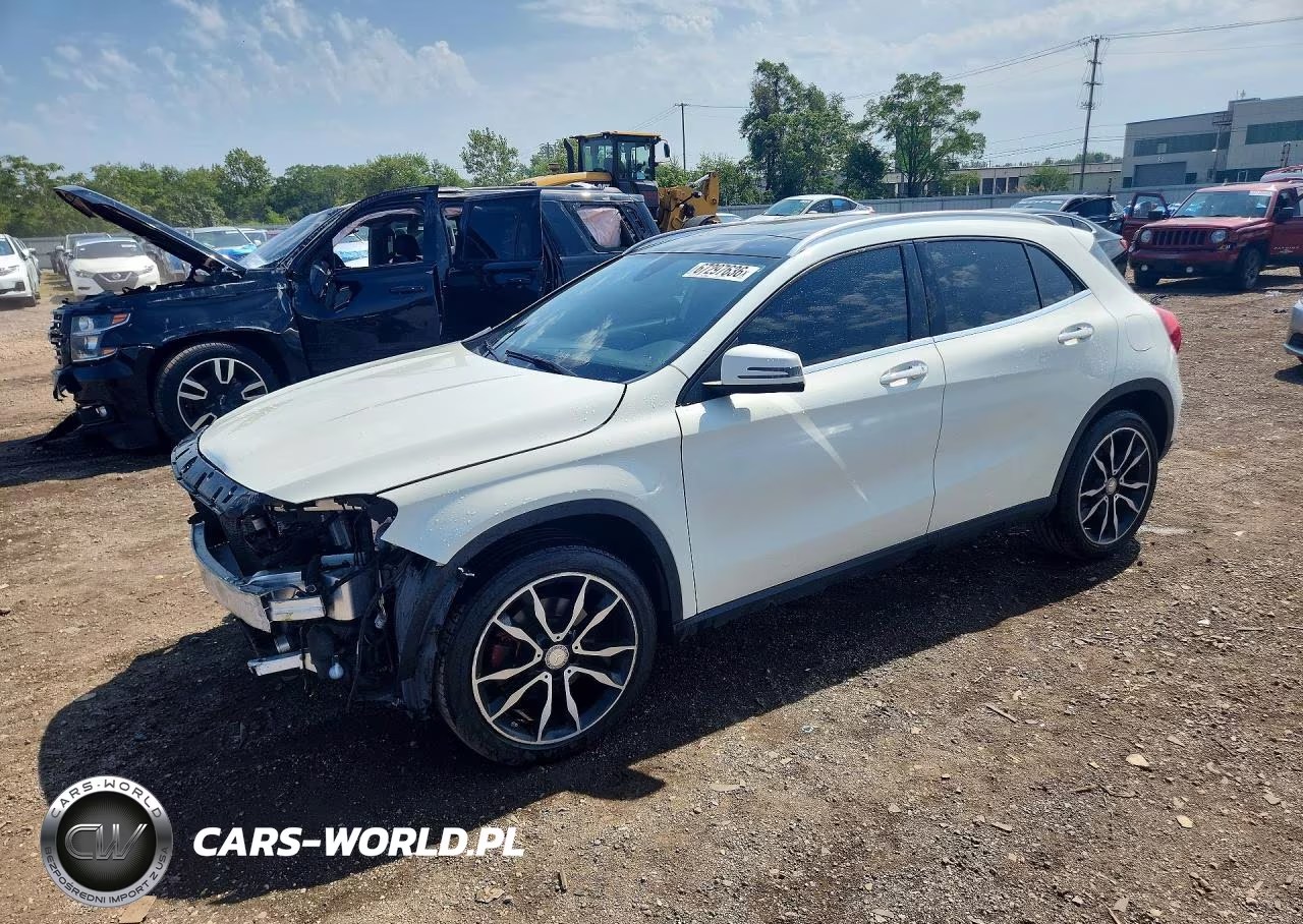 2017 Mercedes-Benz Gla 250 4Matic VIN:WDCTG4GB7HJ311786 - 1