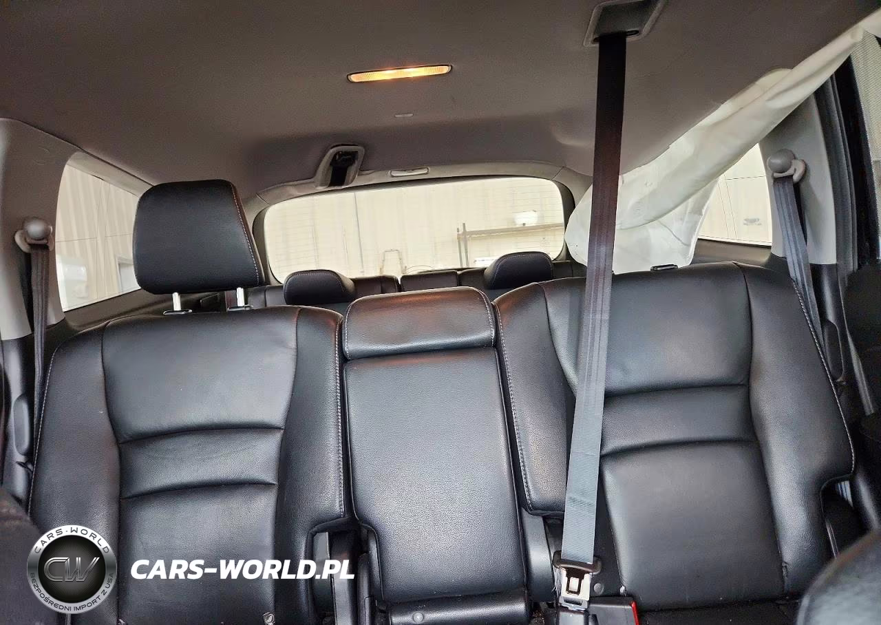 2017 Honda Pilot Touring VIN:5FNYF5H9XHB022991 - 10