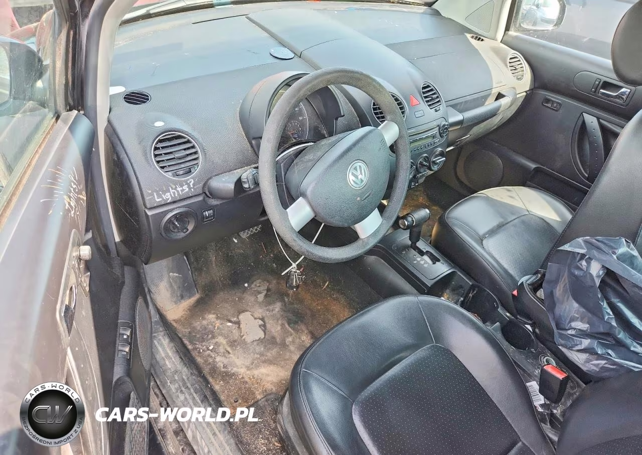 2010 Volkswagen New Beetle VIN:3VWPW3AG0AM019007 - 8
