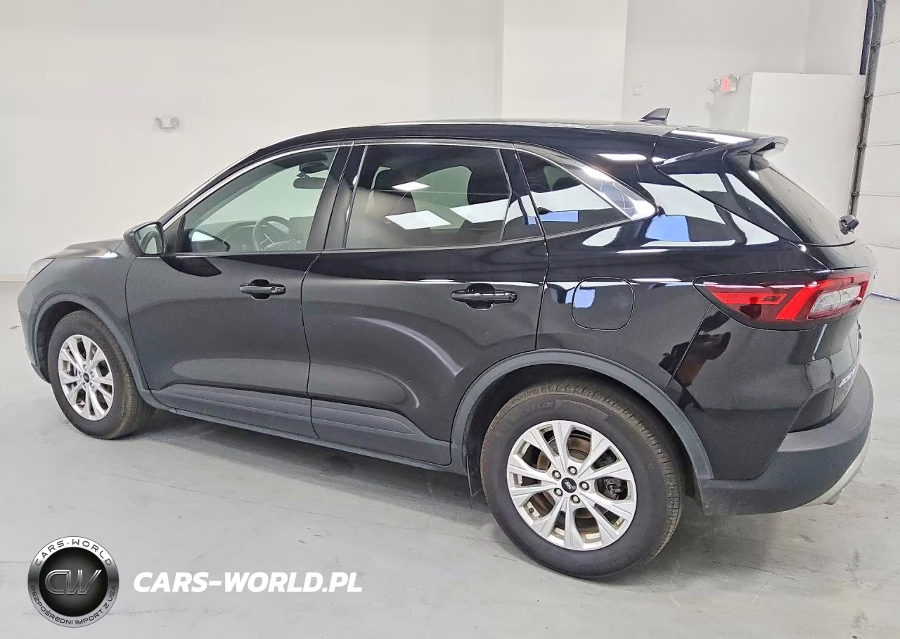 2023 Ford Escape Active VIN:1FMCU0GN8PUA17792 - 2