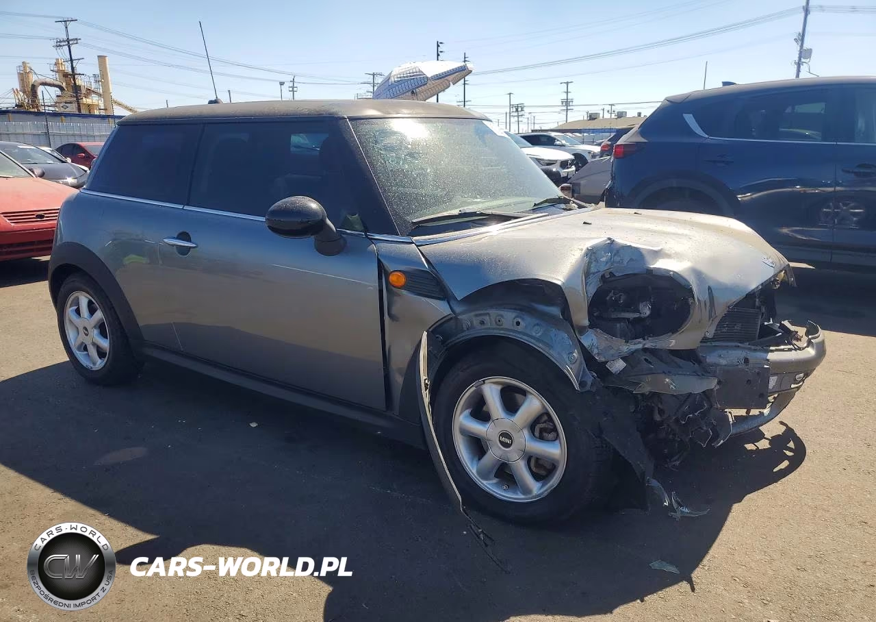 2010 Mini Cooper VIN:WMWMF3C58ATZ66019 - 4