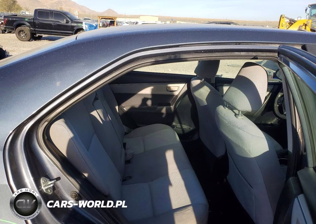 2016 Toyota Corolla Le VIN:5YFBURHE7GP538695 - 10