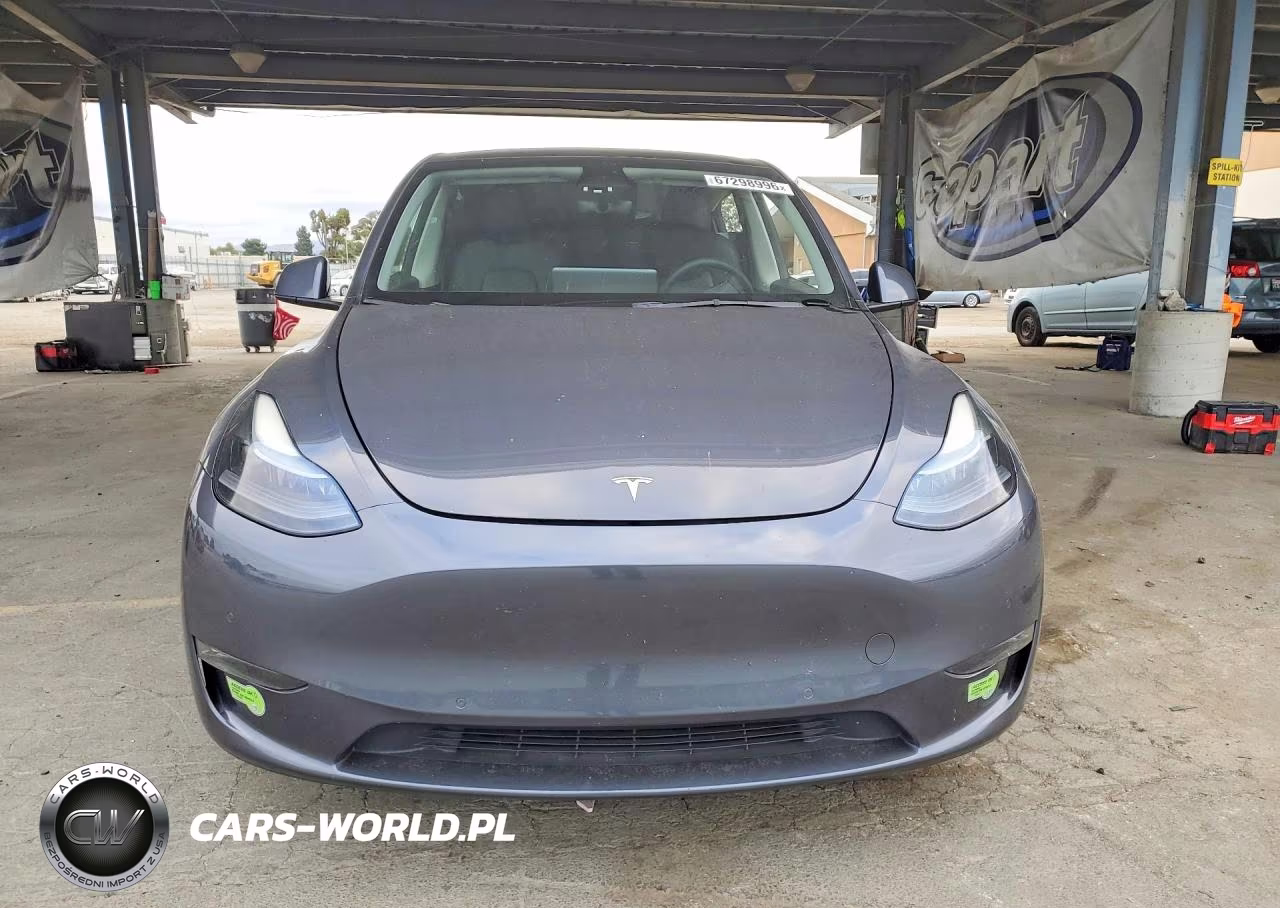 2022 Tesla Model Y VIN:7SAYGAEE5NF520554 - 5