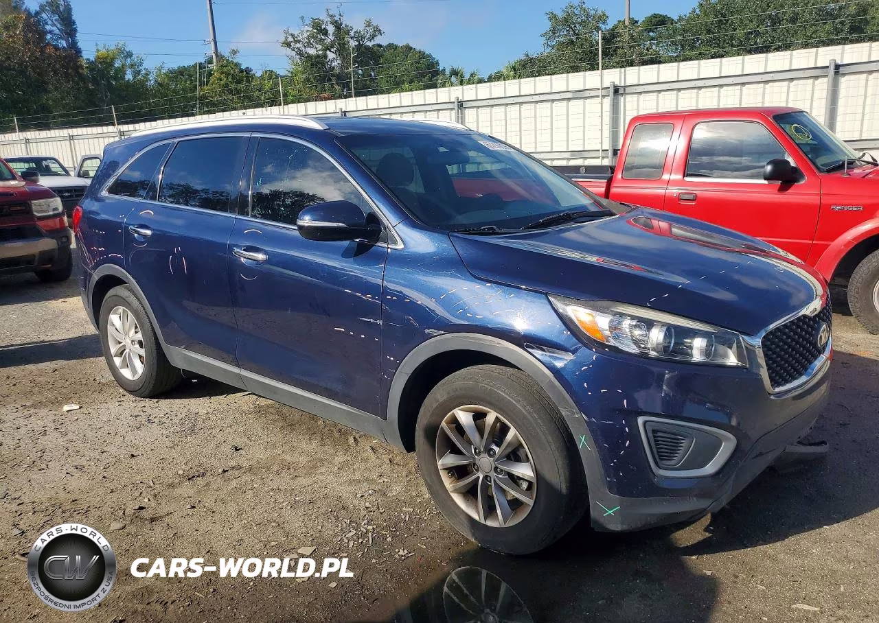 2018 Kia Sorento Lx VIN:5XYPG4A39JG370191 - 4