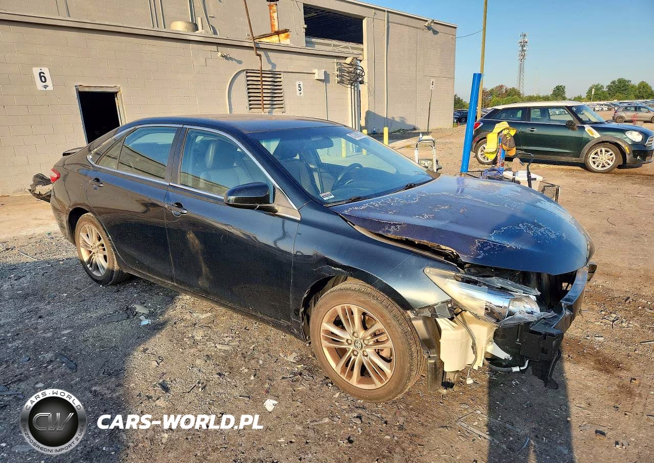 2016 Toyota Camry Se VIN:4T1BF1FK7GU264062 - 4