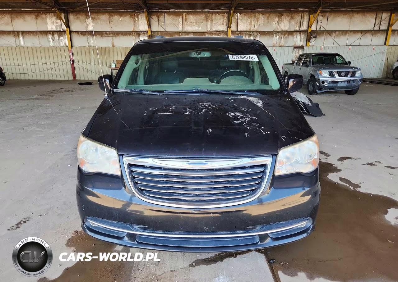 2015 Chrysler Town & Country Touring VIN:2C4RC1BG4FR751695 - 5