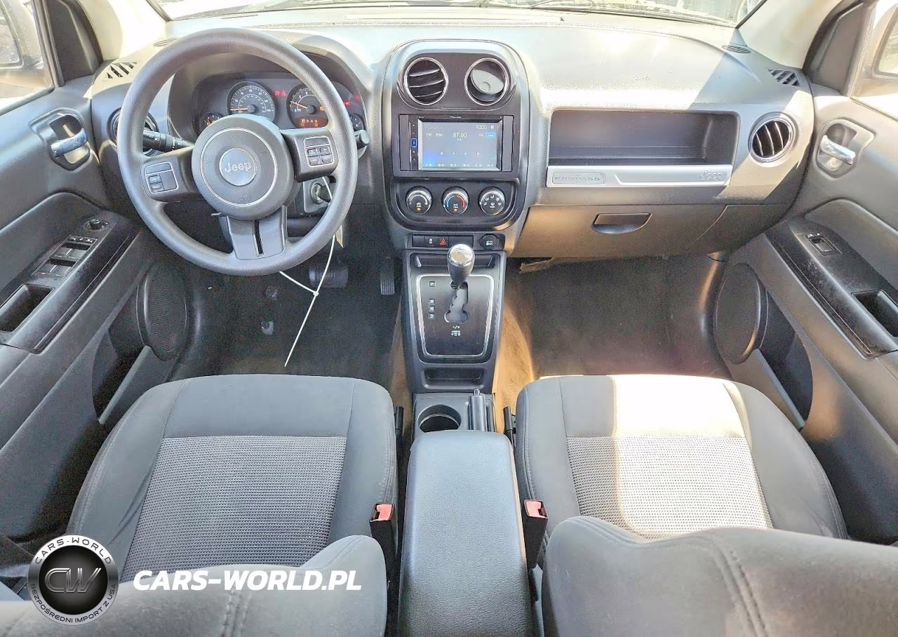 2014 Jeep Compass Sport VIN:1C4NJCBA1ED818105 - 8