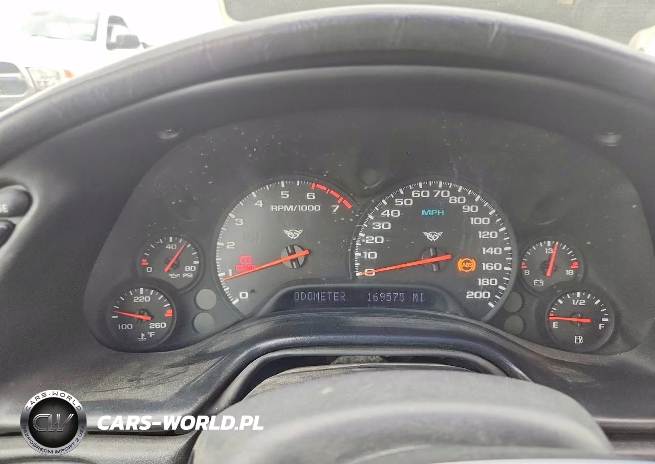 2001 Chevrolet Corvette VIN:1G1YY32G815122318 - 9