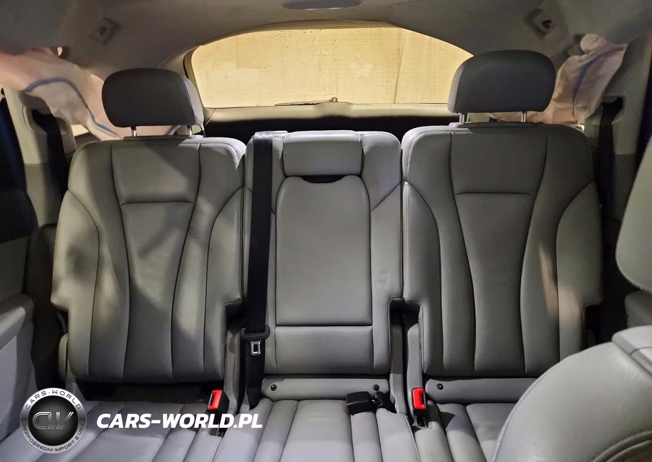 2019 Audi Q7 Premium VIN:WA1AHAF79KD024102 - 10