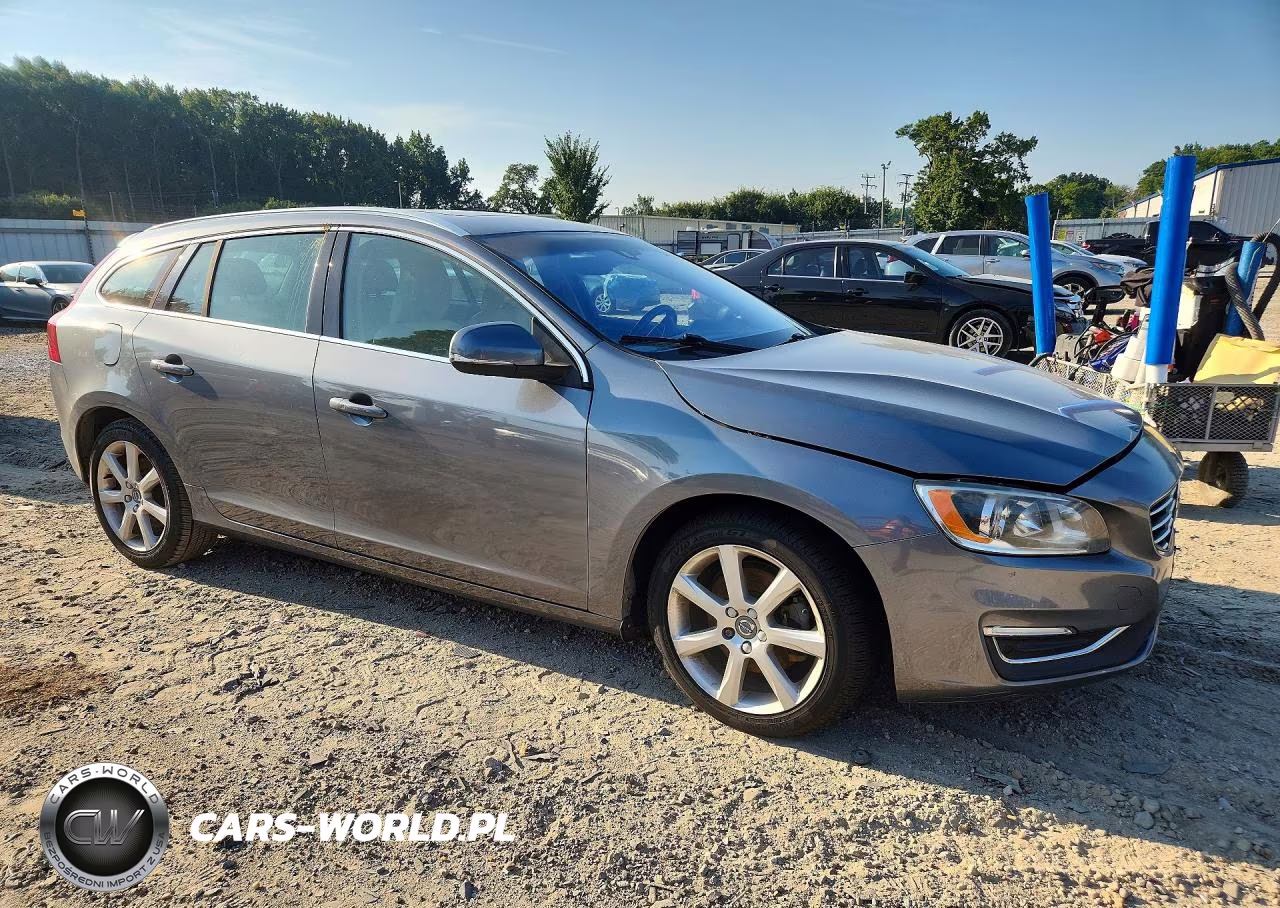 2017 Volvo V60 T5 Premier VIN:YV140MEK8H1358286 - 4