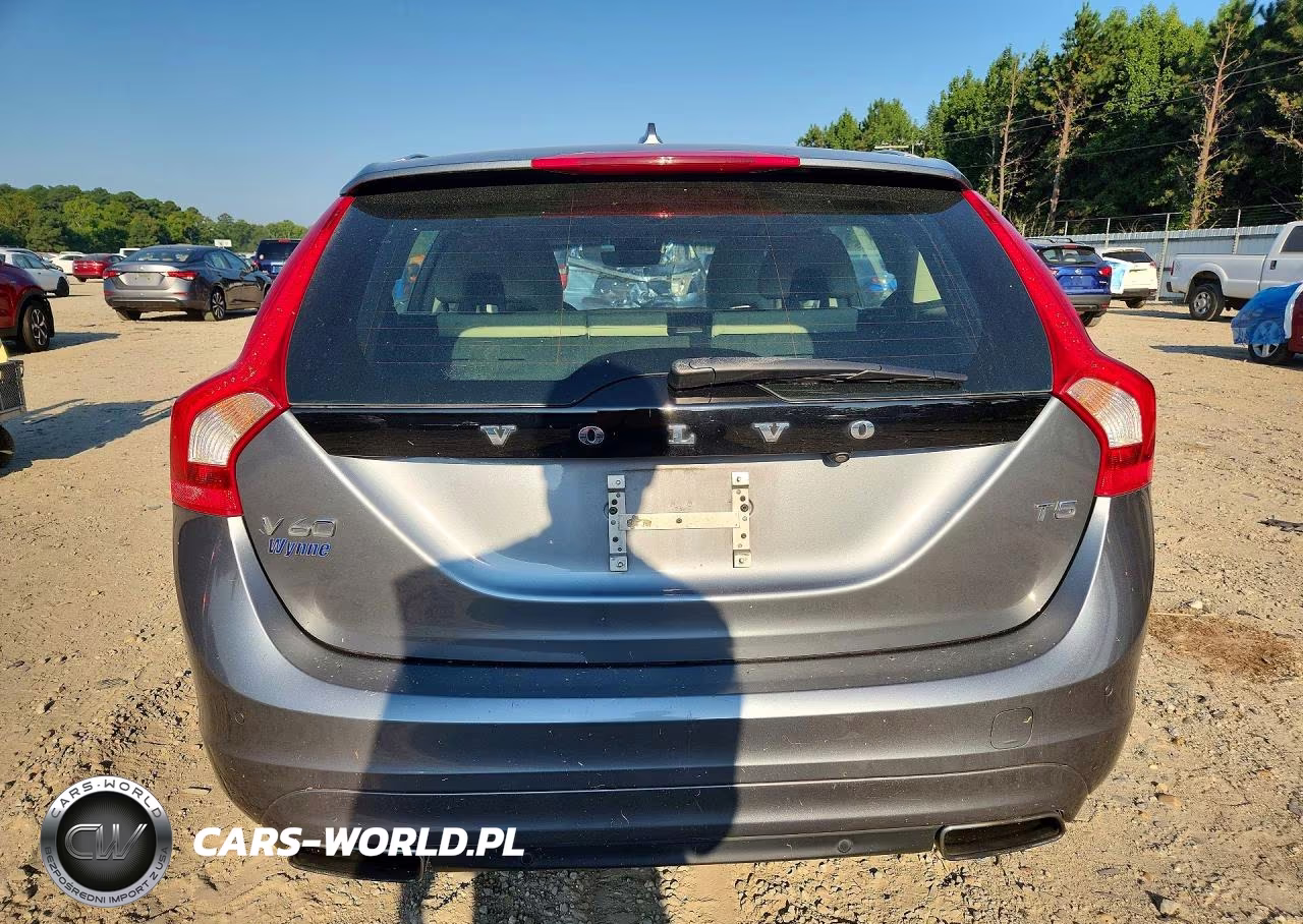 2017 Volvo V60 T5 Premier VIN:YV140MEK8H1358286 - 6